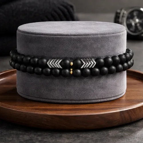 ORION BEAD BRACELET MATT BLACK & GOLD ORION BEAD BRACELET MATT BLACK & GOLD