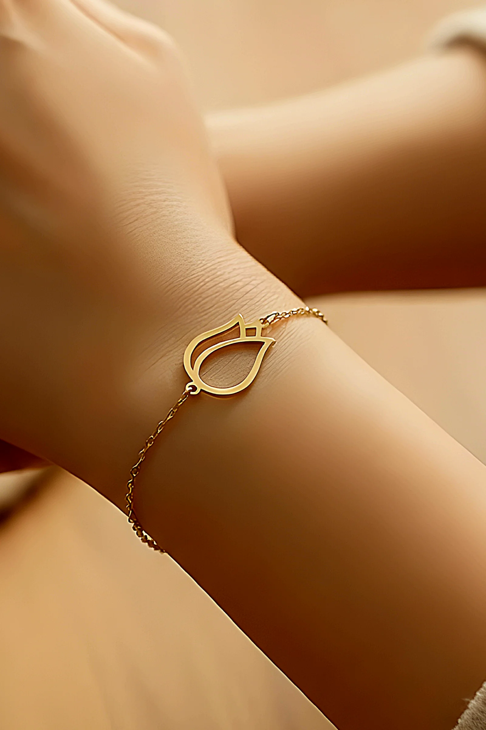 ETERNAL TULIP + BEADS 18K GOLD FLORAL  BRACELET